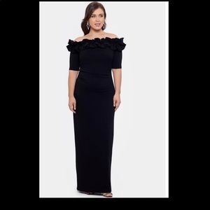 Gorgeous!!! Women’s size 14 ruffled off-the-shoulder formal gown